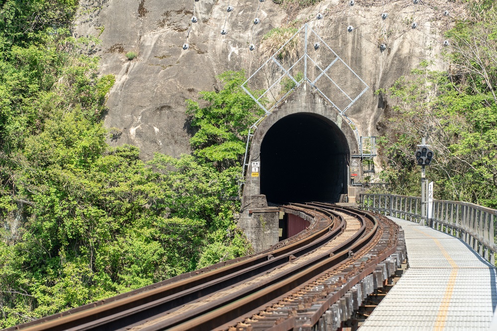 トンネル・鉄道